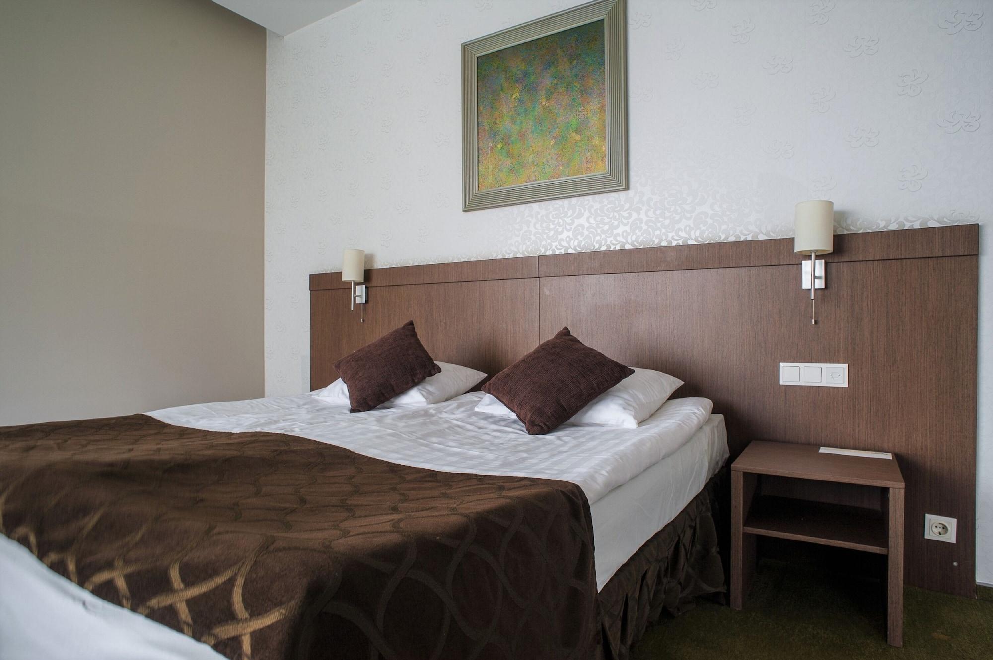 Rija Vef Hotel With Free Parking Riga Exterior photo